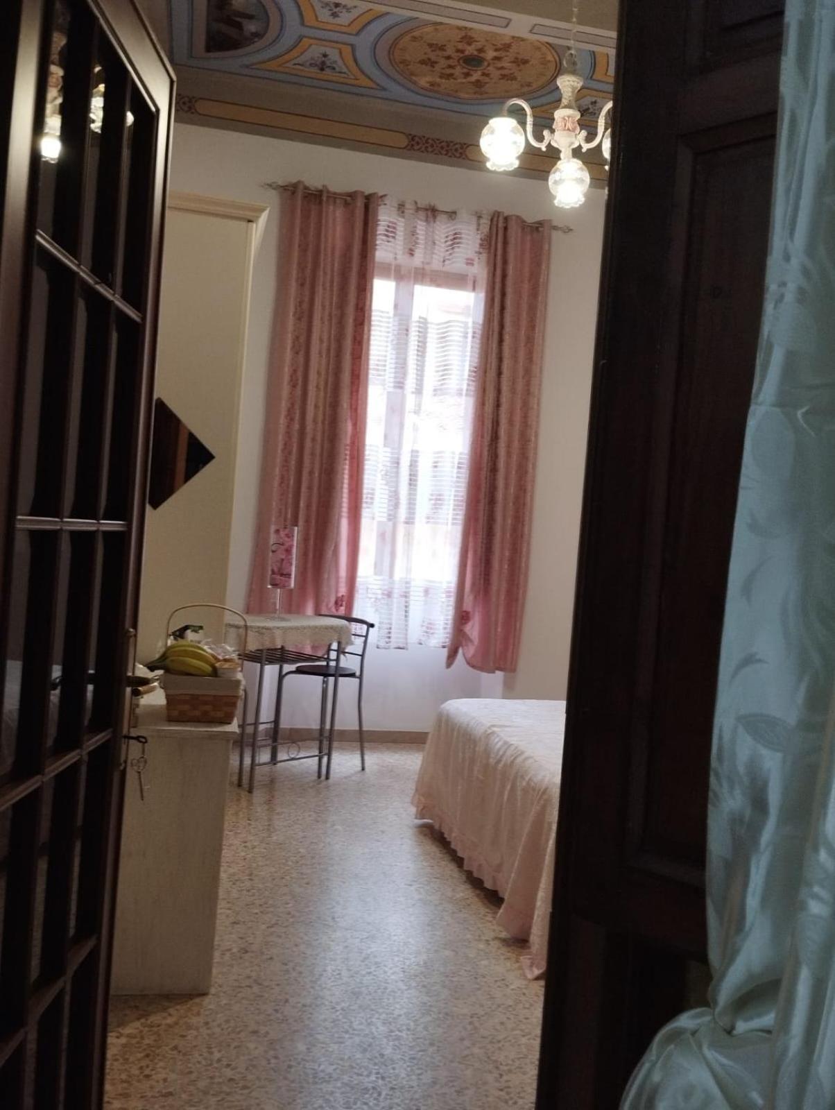 The Family House Hotell Livorno Exteriör bild