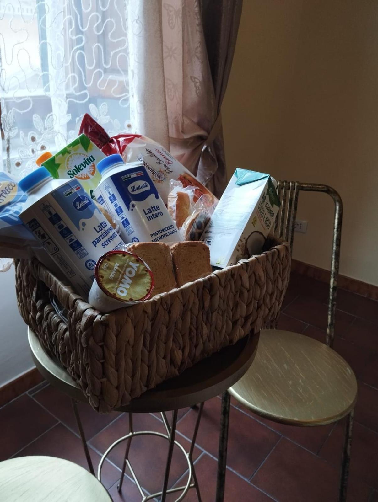 The Family House Hotell Livorno Exteriör bild